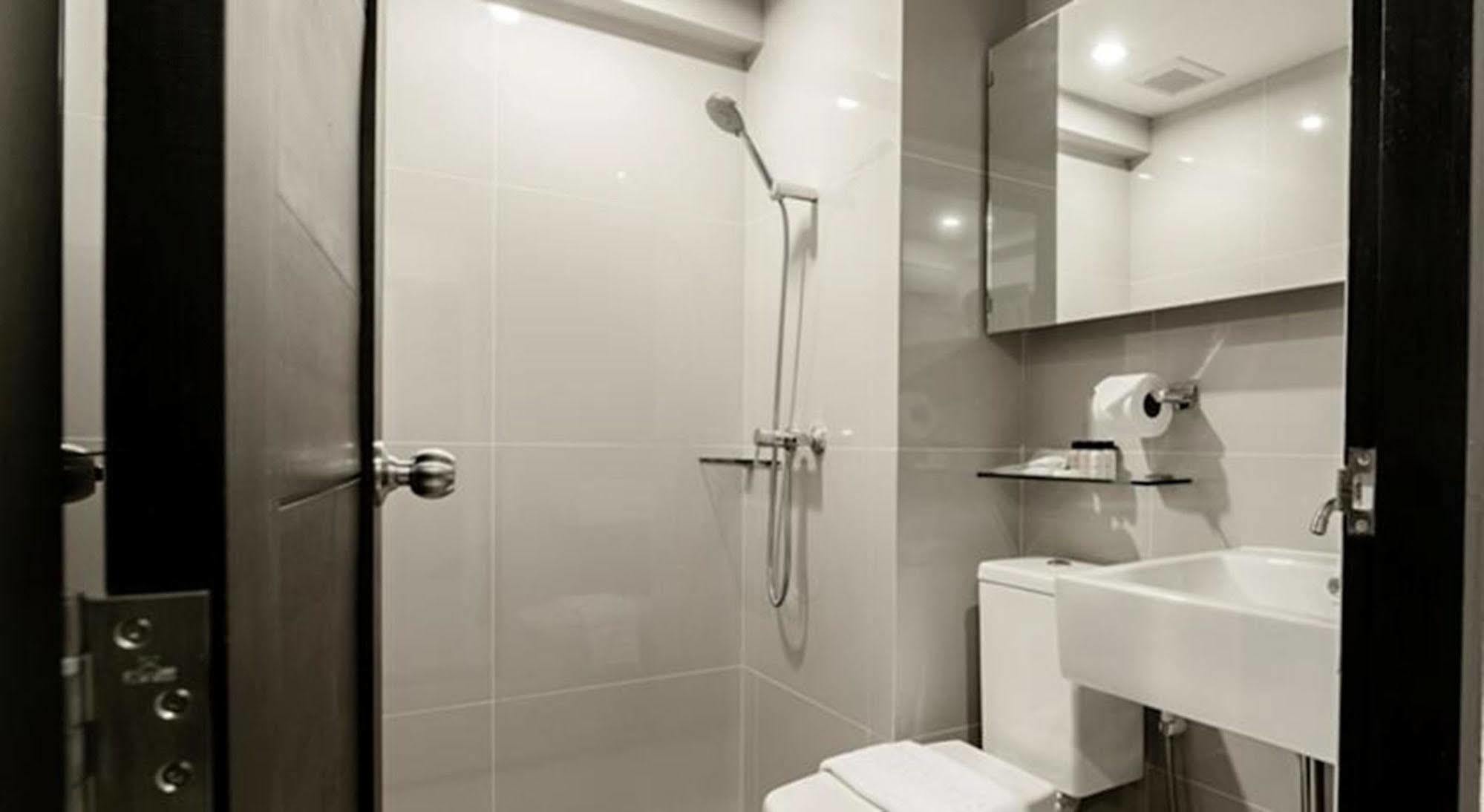 Uma Residence Bangkok Exterior photo